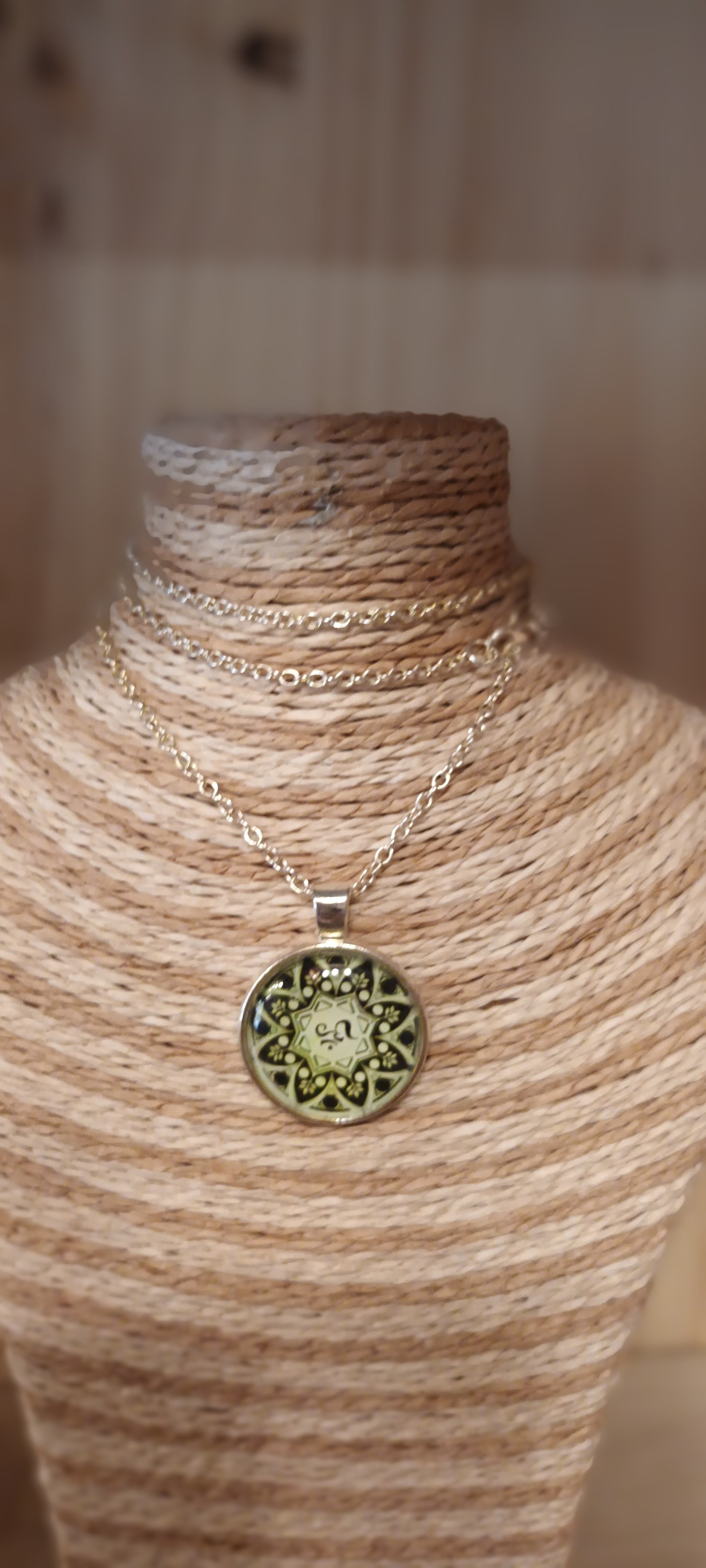 Pendentif Om et mandala